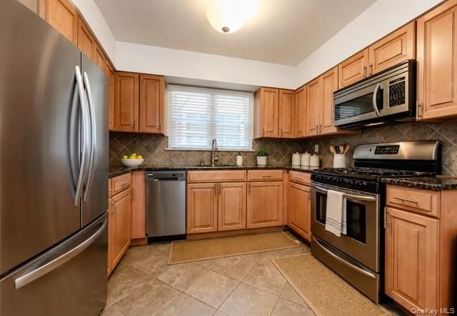 1183 Neill Avenue, Bronx, NY 10461
