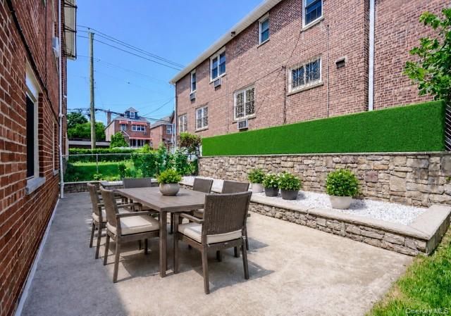 1183 Neill Avenue, Bronx, NY 10461
