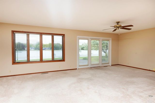 11145 Lake Circle North Street, Saginaw, MI 48609