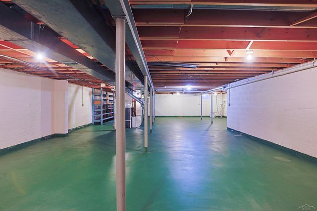 11145 Lake Circle North Street, Saginaw, MI 48609