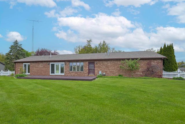 11145 Lake Circle North Street, Saginaw, MI 48609