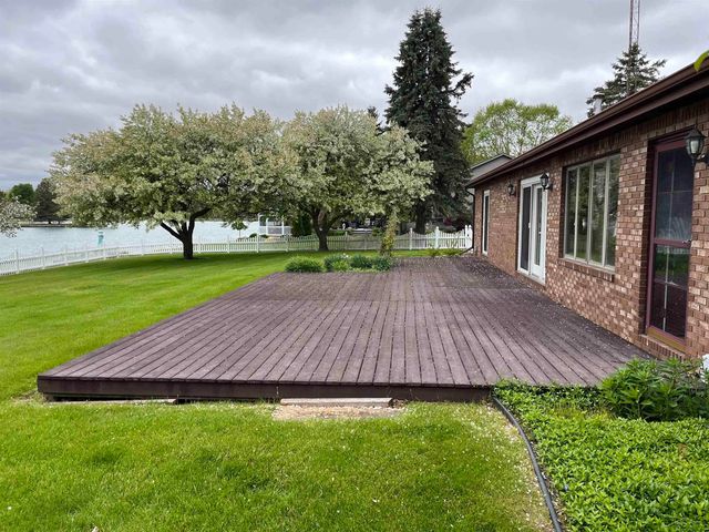 11145 Lake Circle North Street, Saginaw, MI 48609