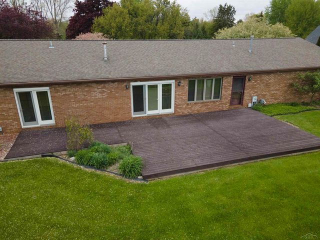 11145 Lake Circle North Street, Saginaw, MI 48609