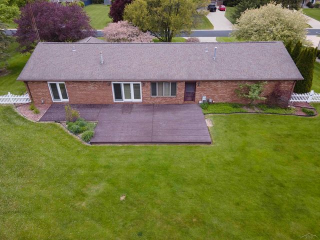 11145 Lake Circle North Street, Saginaw, MI 48609