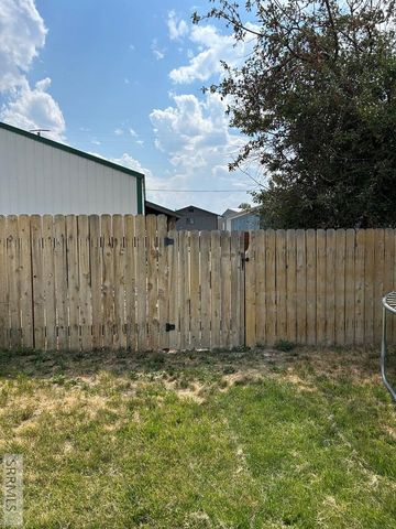 1213 Main Street, Salmon, ID 83467