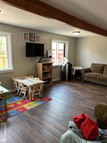 1213 Main Street, Salmon, ID 83467