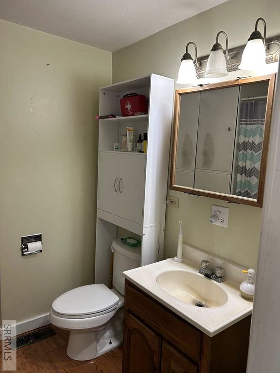 Image 16 of property listing at 1213 Main Street, Salmon, ID 83467