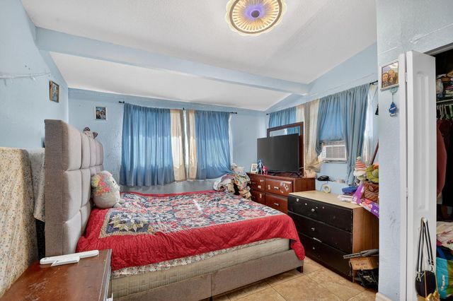 4559 Cole Street, West Palm Beach, FL 33417