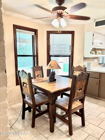 8520 N Aspen Avenue, Tucson, AZ 85704
