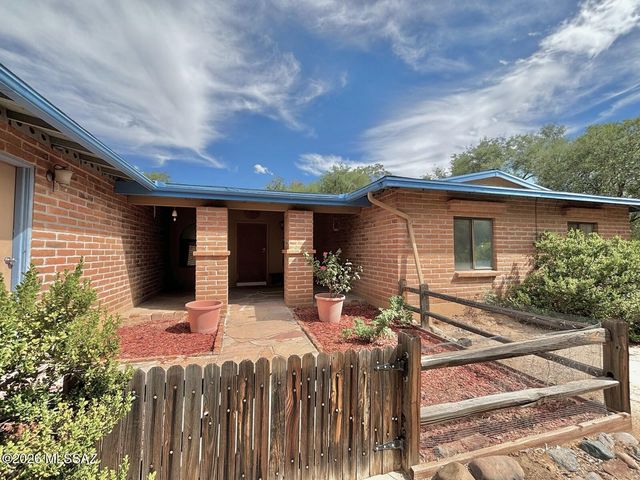 8520 N Aspen Avenue, Tucson, AZ 85704