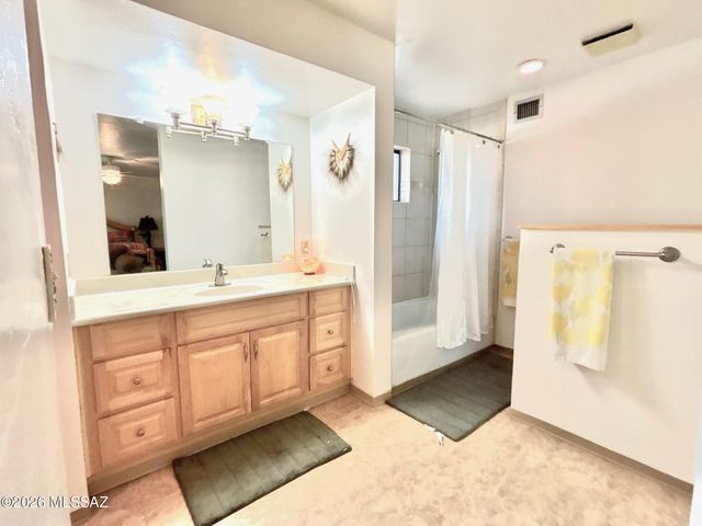 8520 N Aspen Avenue, Tucson, AZ 85704