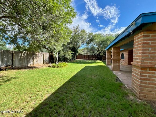8520 N Aspen Avenue, Tucson, AZ 85704
