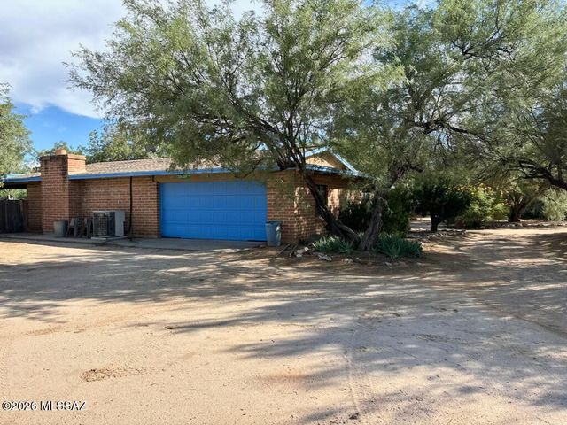 8520 N Aspen Avenue, Tucson, AZ 85704