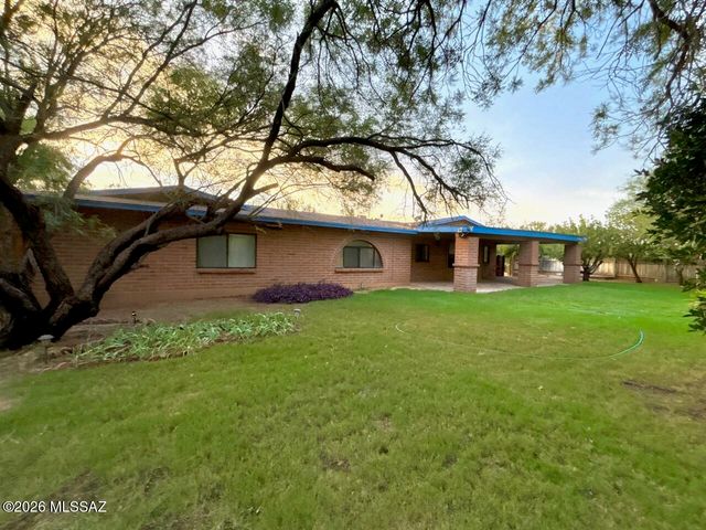 8520 N Aspen Avenue, Tucson, AZ 85704