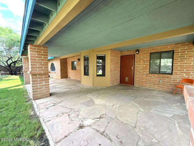 8520 N Aspen Avenue, Tucson, AZ 85704