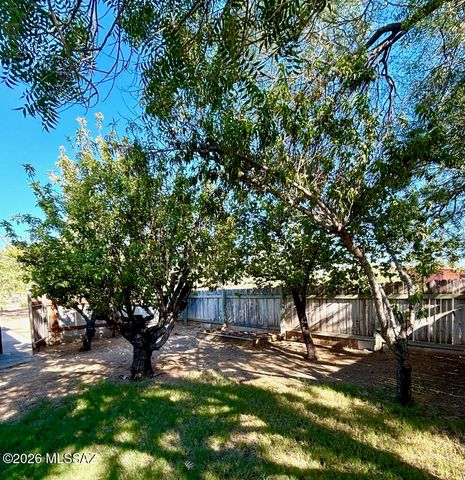 8520 N Aspen Avenue, Tucson, AZ 85704