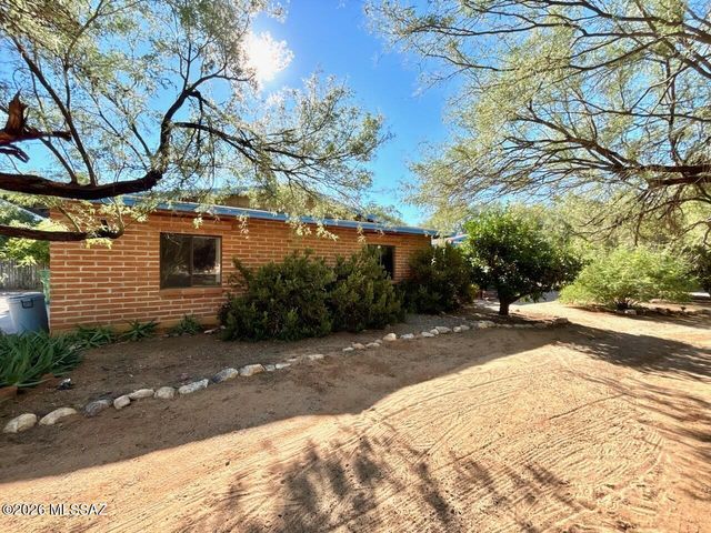 8520 N Aspen Avenue, Tucson, AZ 85704