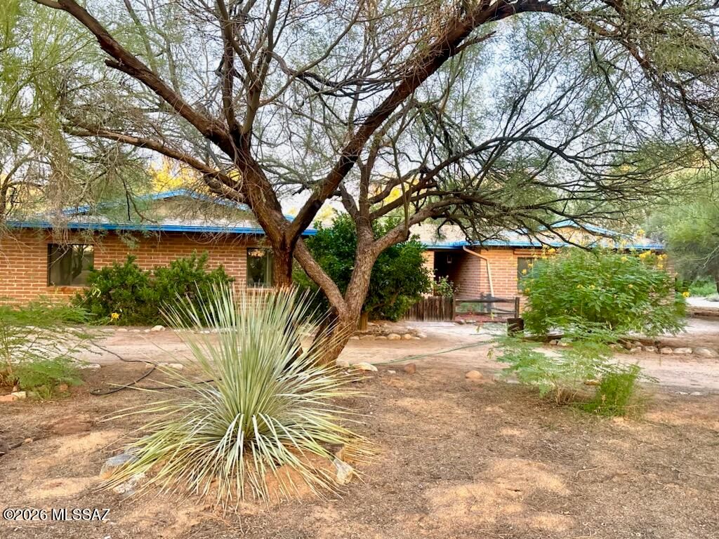 8520 N Aspen Avenue, Tucson, AZ 85704