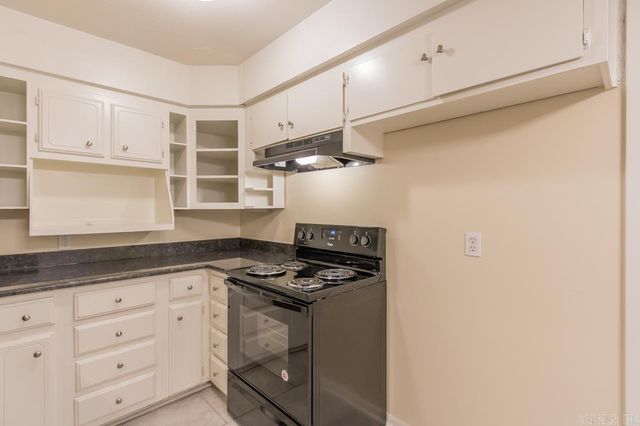 29 Rosewood Drive, Little Rock, AR 72209