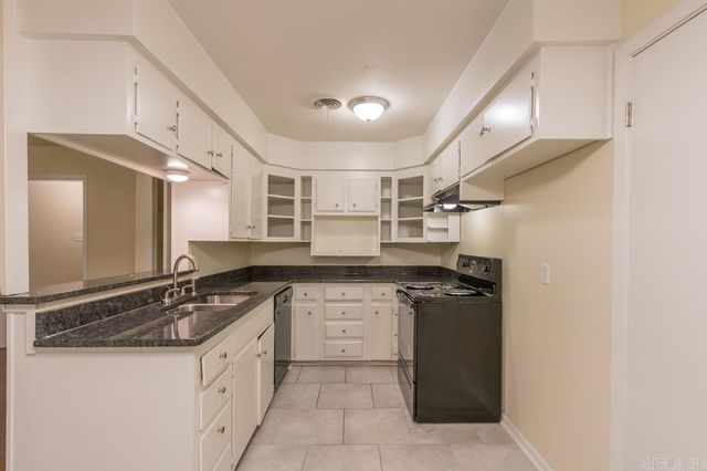 29 Rosewood Drive, Little Rock, AR 72209