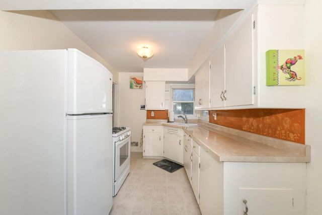 1117 S 107th STREET, West Allis, WI 53214