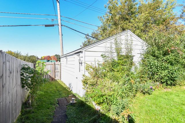 1117 S 107th STREET, West Allis, WI 53214