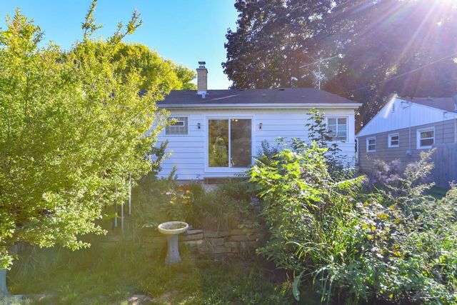 1117 S 107th STREET, West Allis, WI 53214