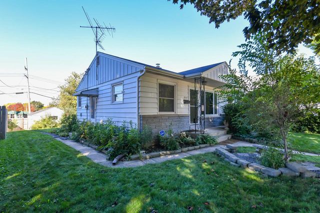 1117 S 107th STREET, West Allis, WI 53214