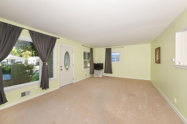 1117 S 107th STREET, West Allis, WI 53214