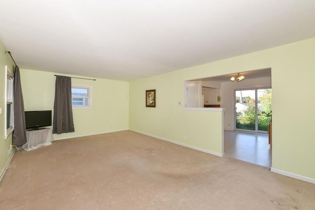 1117 S 107th STREET, West Allis, WI 53214