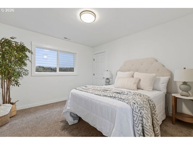 8736 N HAVEN Ave, Portland, OR 97203