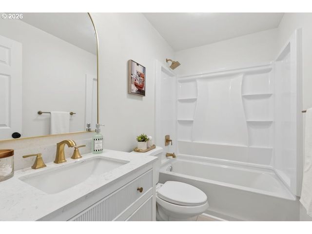 8736 N HAVEN Ave, Portland, OR 97203