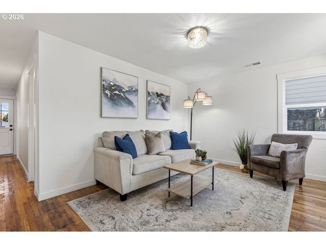 8736 N HAVEN Ave, Portland, OR 97203