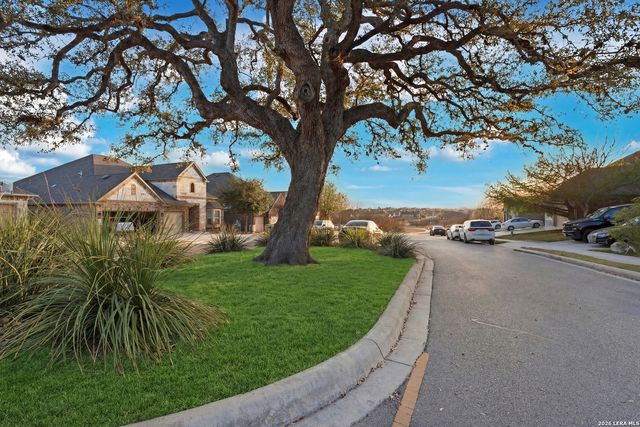 229 bee caves, Cibolo, TX 78108