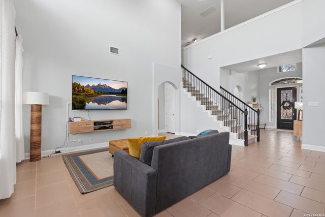 229 bee caves, Cibolo, TX 78108