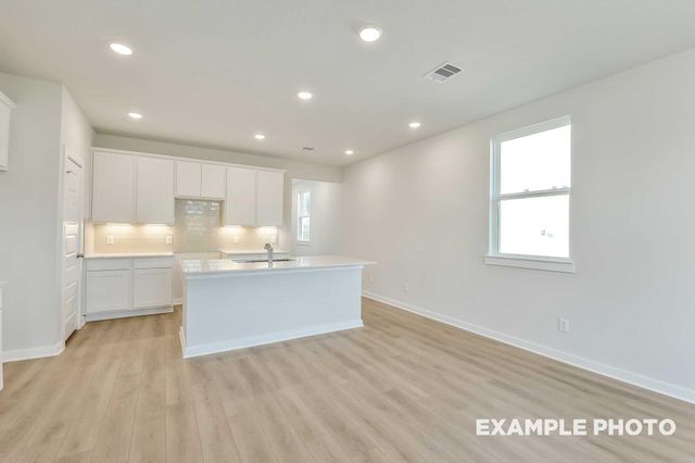 2116 S Canopy Crossing Circle, Conroe, TX 77301