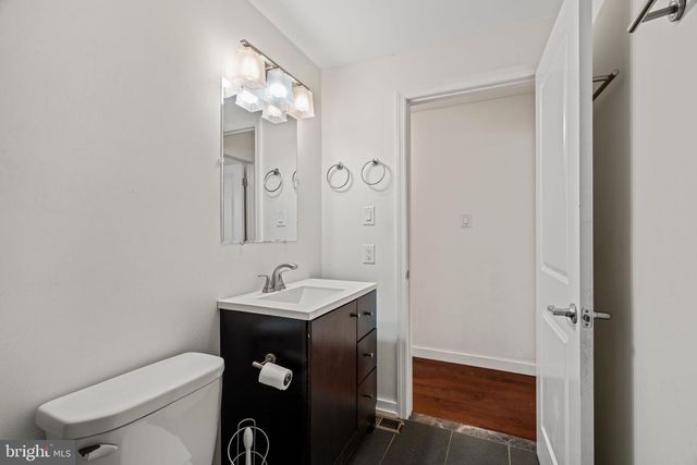 802 N 16TH ST, Philadelphia, PA 19130