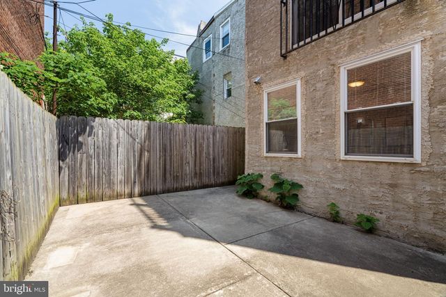 802 N 16TH ST, Philadelphia, PA 19130