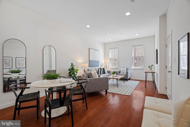 802 N 16TH ST, Philadelphia, PA 19130