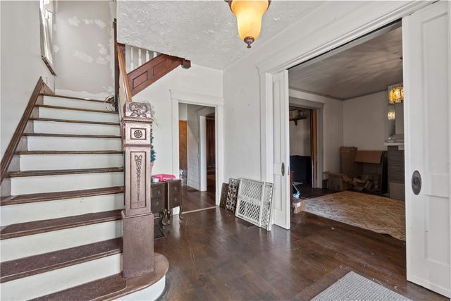 971 Thompson Ave, Donora, PA 15033
