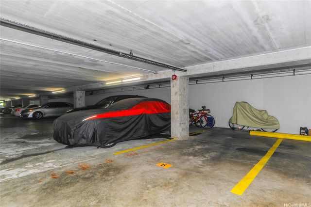 2600 Pualani Way 1201, Honolulu, HI 96815