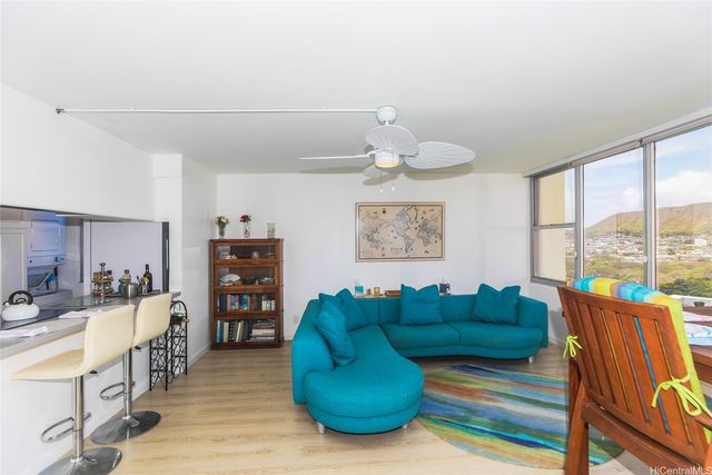 2600 Pualani Way 1201, Honolulu, HI 96815