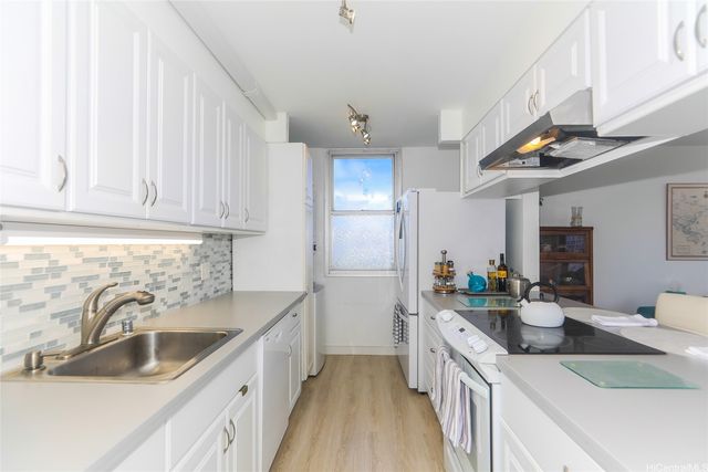 2600 Pualani Way 1201, Honolulu, HI 96815