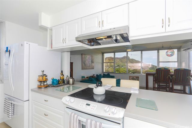 2600 Pualani Way 1201, Honolulu, HI 96815