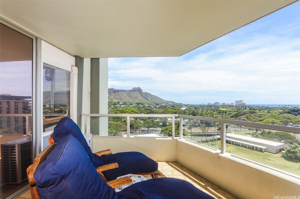2600 Pualani Way 1201, Honolulu, HI 96815