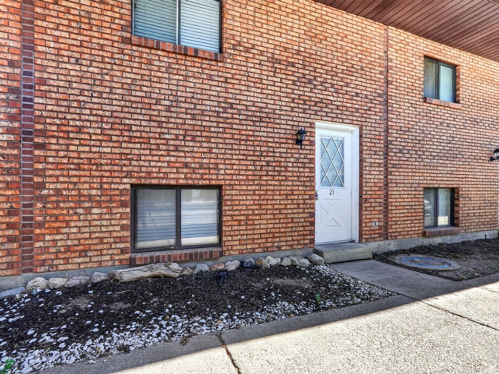1325 S LINCOLN AVE #E4, Ogden, UT 84404 — photo 2
