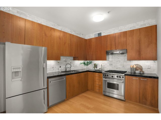 1130 Nw 12TH Ave 502, Portland, OR 97209