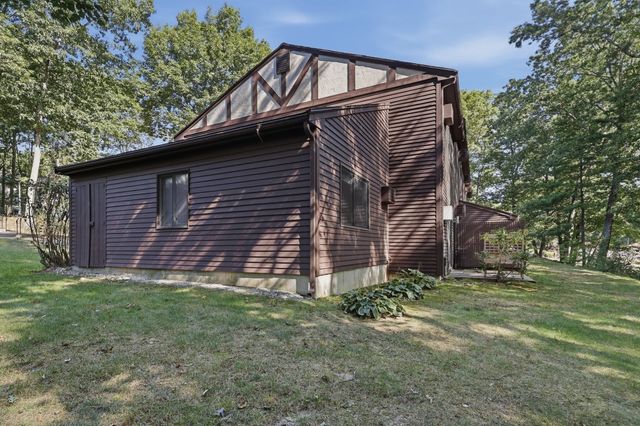109 Highwood Drive 109, Franklin, MA 02038