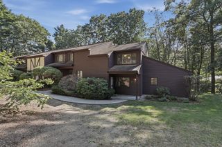 109 Highwood Drive 109, Franklin, MA 02038