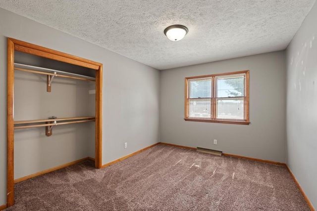 180 BENNETT Avenue, Council Bluffs, IA 51503